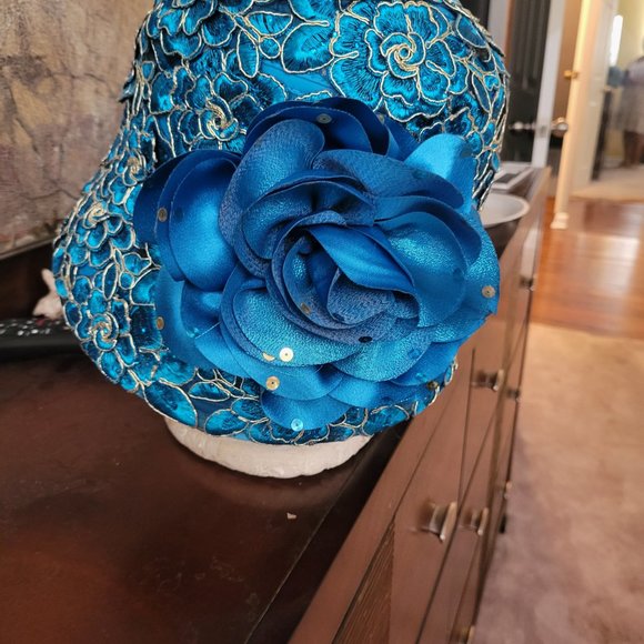 ELEGANT HAT